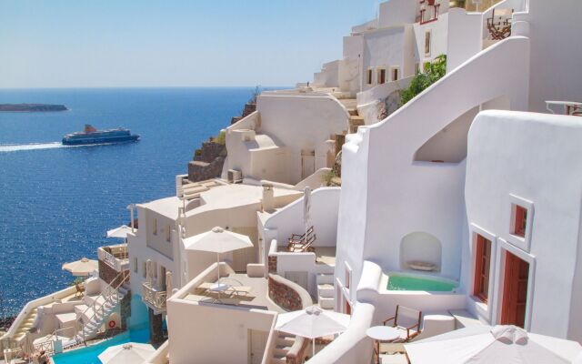 Oia Mare Villas