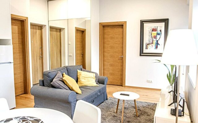 Modern 1BD Apartment in Old Town by Hostlovers