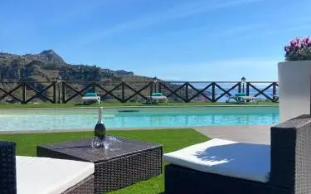 Villa panoramica Taormina