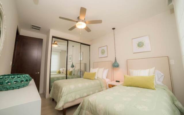 Miramar 4D - 3 bdr 3 Bath Ocean View