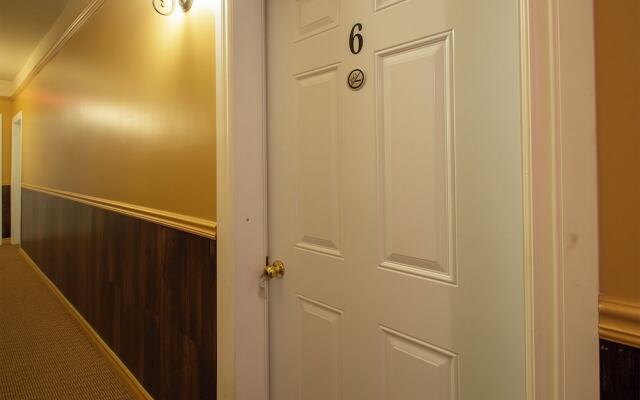 Room in Studio - Varenne Hotel Private Double Room - A17