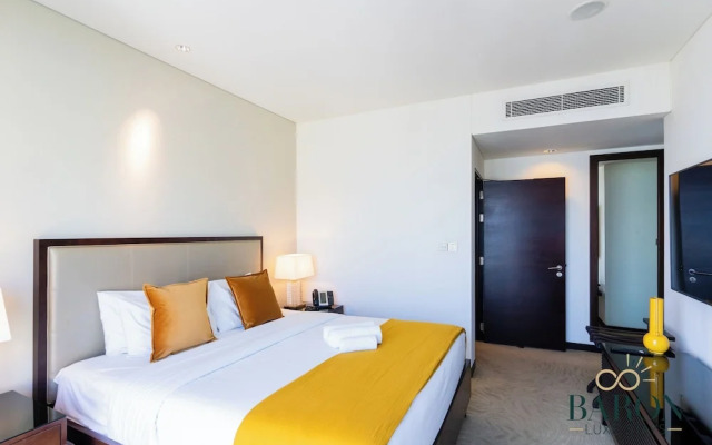 Stylish 1BR unit Address Marina