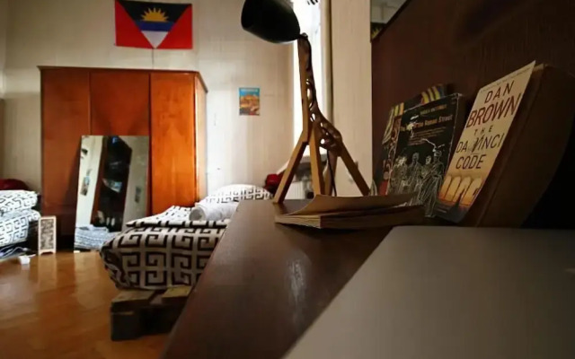 Хостел Dingo Backpackers