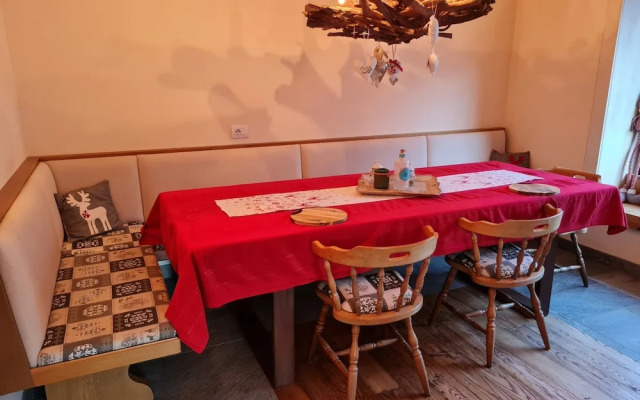 Mountain-view Apartment in Bad Kleinkirchheim