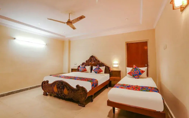 Hotel Maruthi Residency