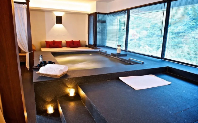 Silks Place Taroko