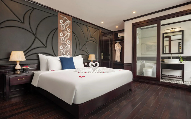 Rosa Cruise Halong