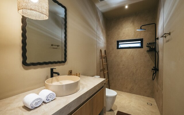 Limón & Cello Villa