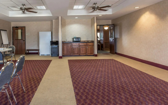 Quality Inn & Suites