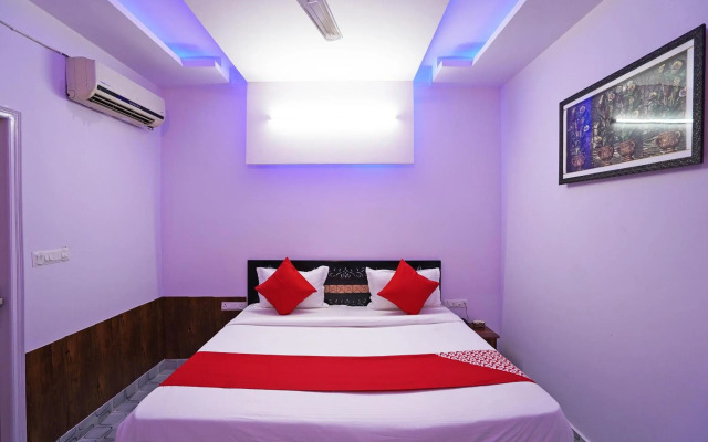 OYO 46441 Five Star Residency