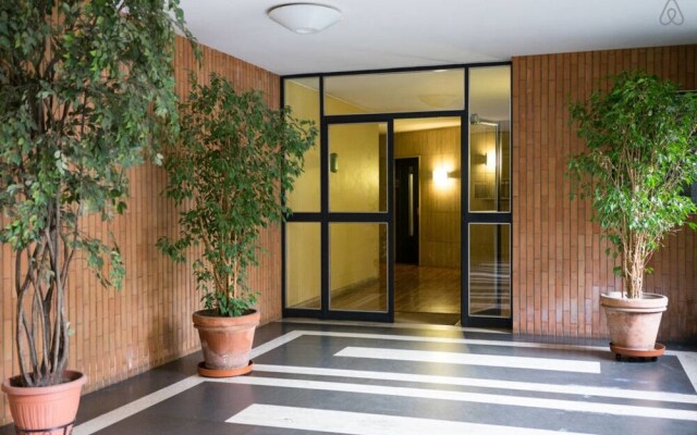Large Flat With Garden and car Parking
