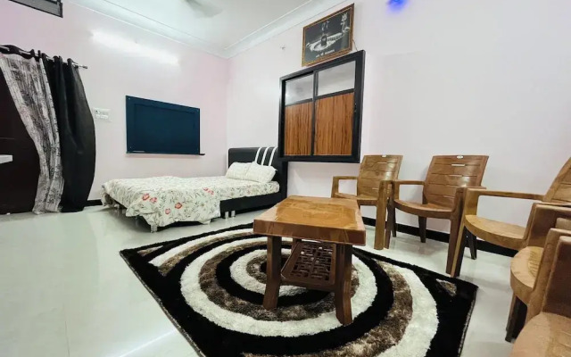Shrilok Kutir