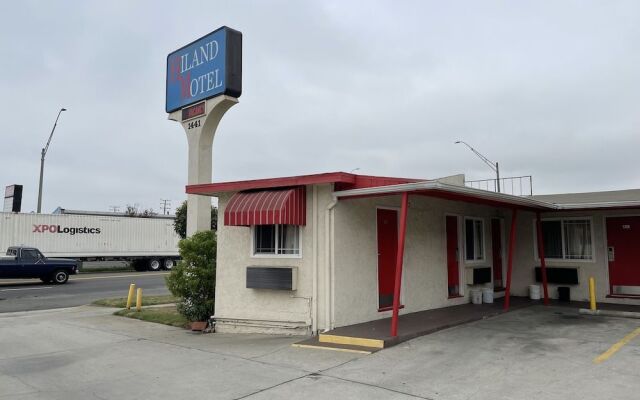 Hiland Motel