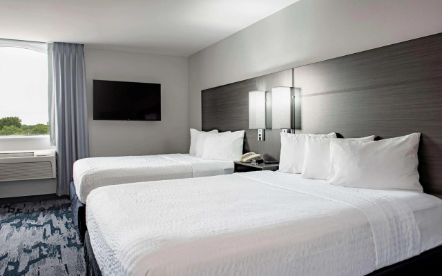 Quality Inn and Suites Winnipeg