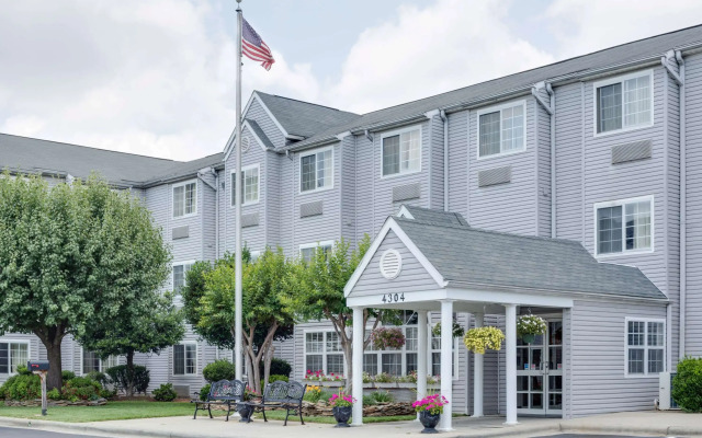 Microtel Inn & Suites by Wyndham Greensboro