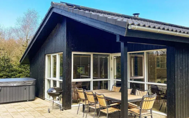 8 Person Holiday Home in Oksbol-by Traum