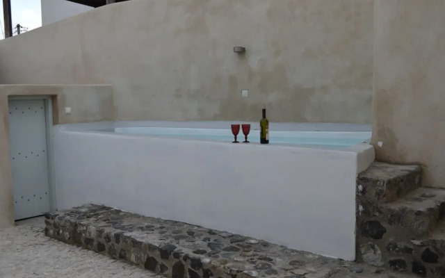 Pyrgos Old winery villa