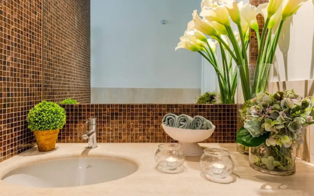 The City Terrace Apartment