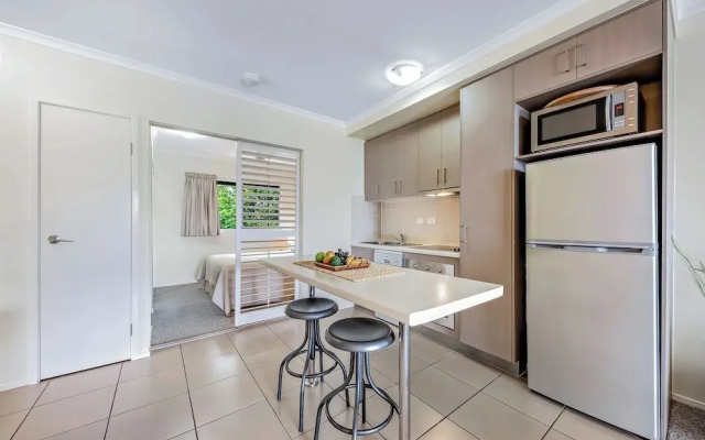Alpha 8 on Waterson - Airlie Beach