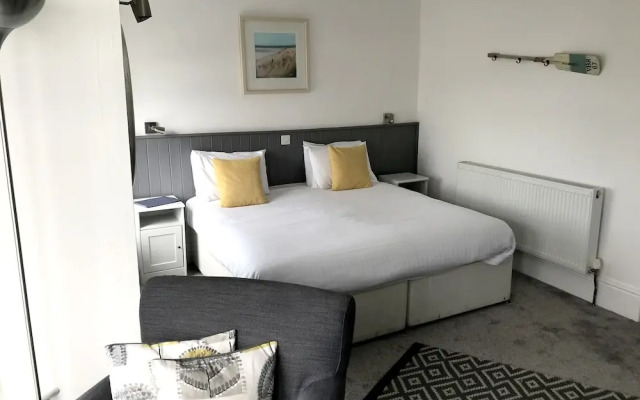 Seabreeze Restaurant with Rooms