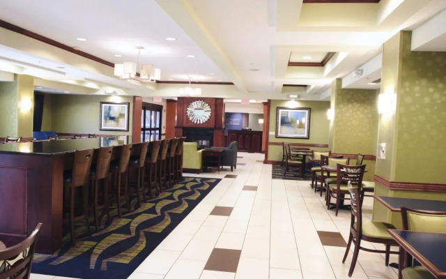 Holiday Inn Express and Suites Urbandale by IHG