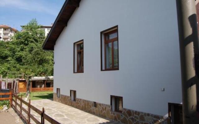 Penevi Guest House