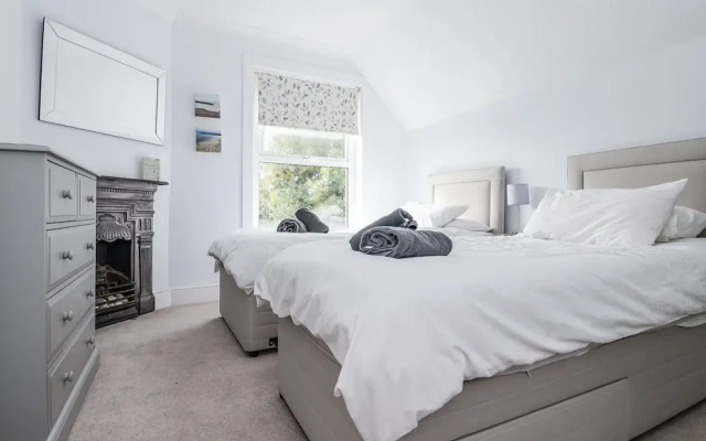 49 Ulwell Road