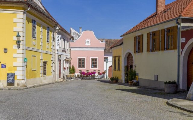 Unser Rosa Haus Für Sie