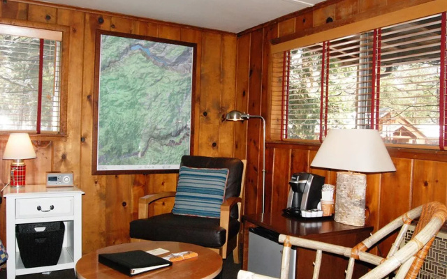 Evergreen Lodge At Yosemite