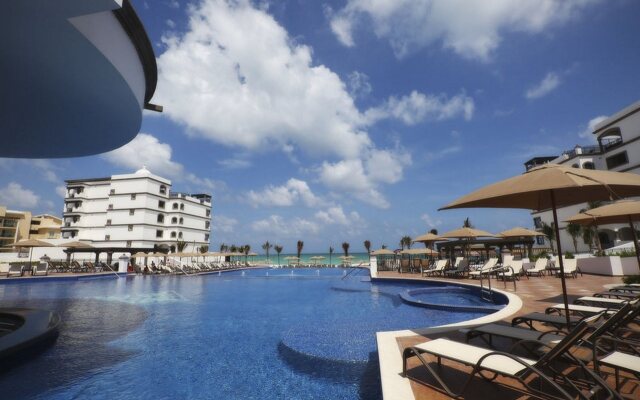 Grand Residences Riviera Cancún All Inclusive