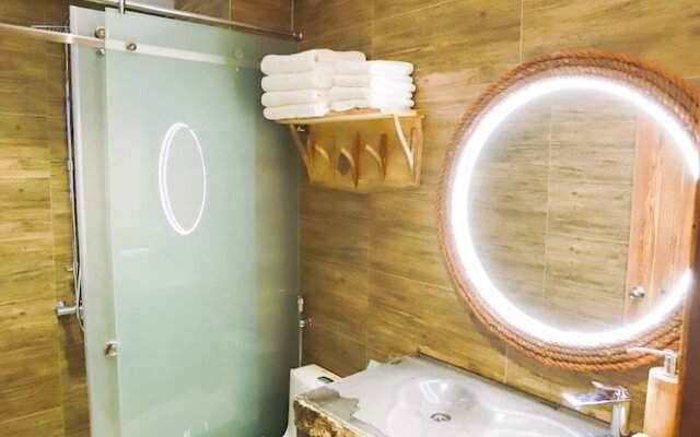 Rustic Hotel Quy Nhon Powered by ASTON