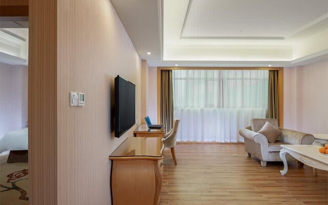 Vienna Hotel Guangzhou Huadu Sunac Cultural Tourism City Hecheng