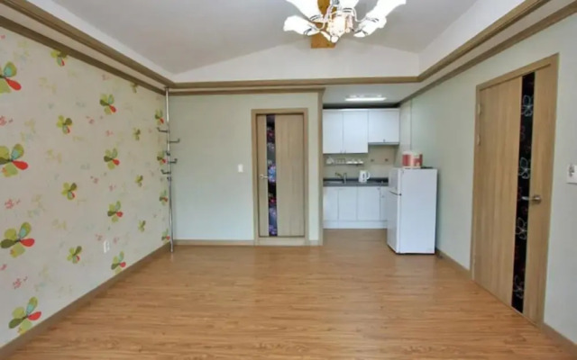 Seosan Noeulgwa Bada Pension