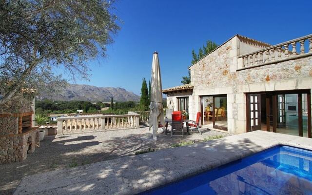 Villa - 4 Bedrooms with Pool - 103187