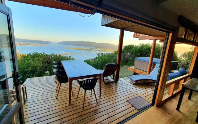 Lagoon Studio - Fantastic Knysna Lagoon views and SOLAR