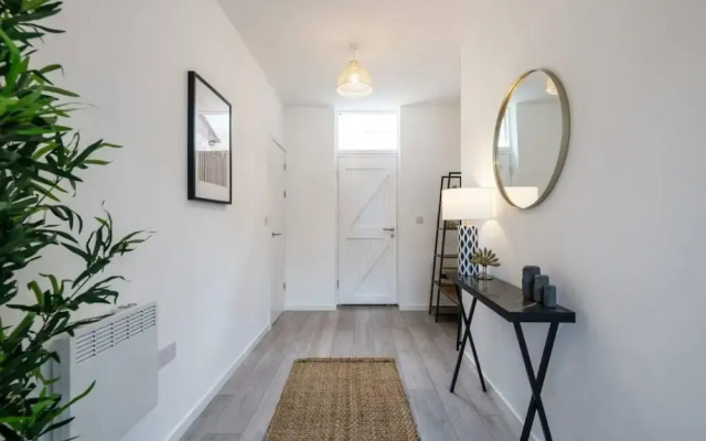 Host Apartments The Roscoe Carriage House