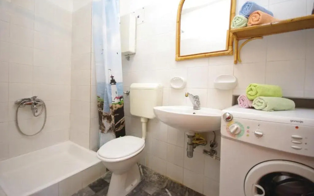 Seafront Studio Apartment+Balcony