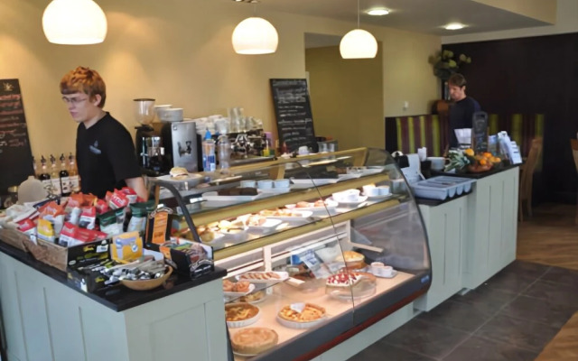 Tomlinson's Cafe & Bunkhouse - Hostel