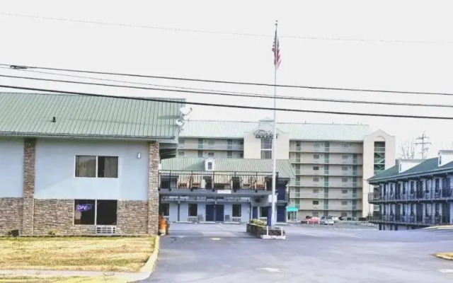 Pigeon Forge Parkway Inn