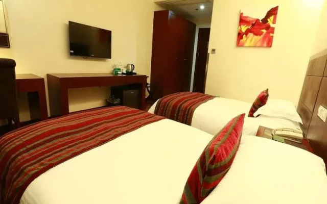 GreenTree Inn Nantong Qidong Middle Heping Road Business Hotel