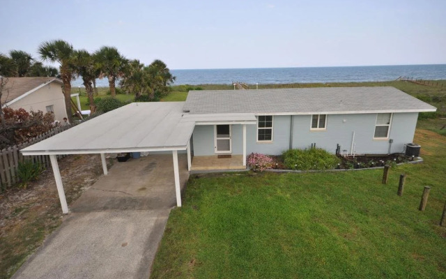 Seashell 3 Br Home by RedAwning