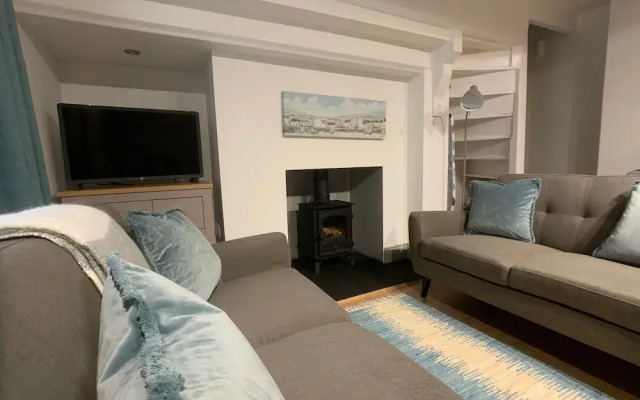 Threadneedle Cottage