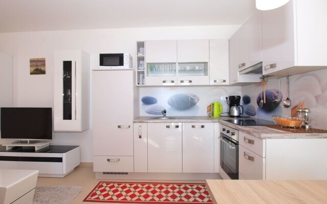 Apartment 1507