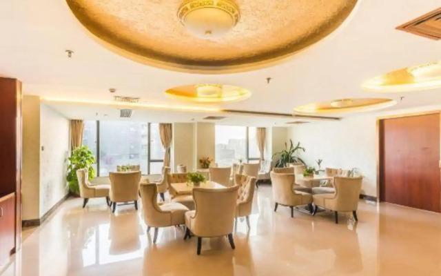 Qiantu Business Hotel(San Shui Guang Chang Dian)