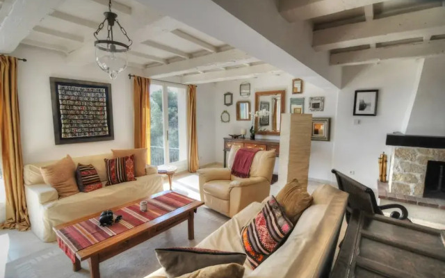 Luxury 3 bedroom villa with pool