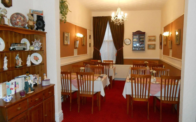 Shirley Heights Hotel