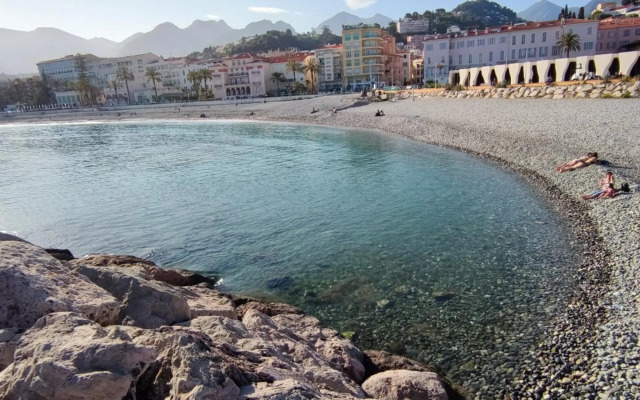 Sharon Apartment in Victoria Beach