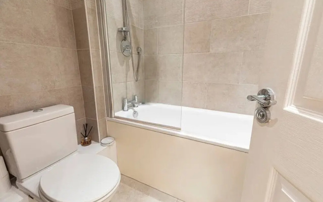 Homely 2-bed flat in Little Venice