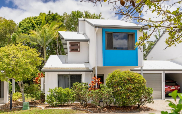 Modern & Stylish 2 Bedroom Townhouse