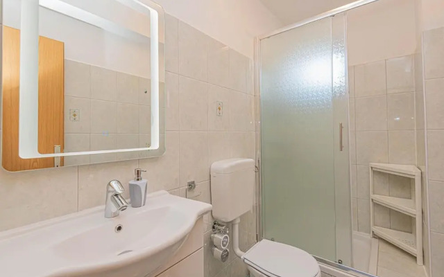 Stunning Apartment in Sibenik With Wifi and 1 Bedrooms